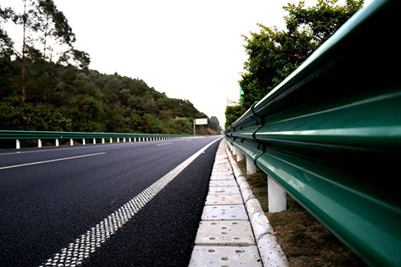 鞍山高速公路护栏的常用类型